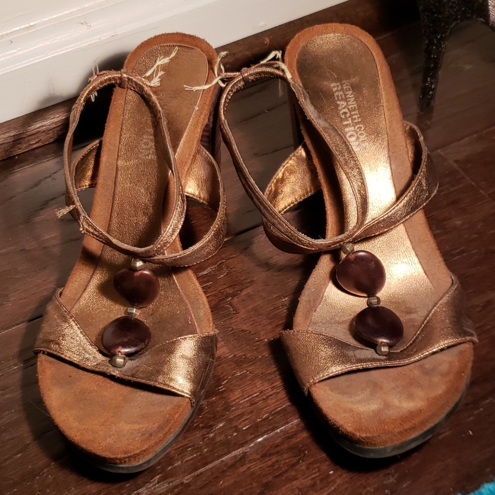 Kenneth Coke Reaction heeled sandals